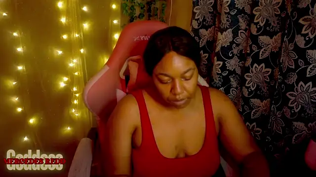 Goddess MercedesRedd online show from July 25, 2026, 5:08 pm