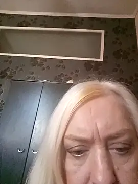 Snapshot of AngelikaJamesX chatting on March 4, 2026, 12:24 pm AngelikaJamesX online show from March 4, 2026, 12:24 pm