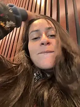 Geovana blan online show from April 28, 2026, 4:11 pm