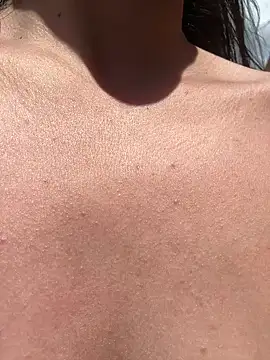 Geovana blan online show from April 2, 2026, 4:13 pm