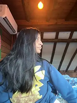 Geovana blan online show from May 28, 2026, 10:54 am