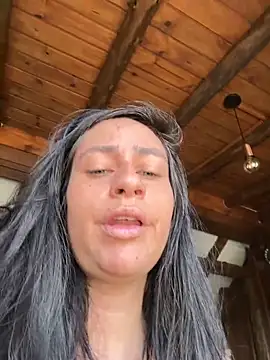 Geovana blan online show from April 23, 2026, 1:02 pm