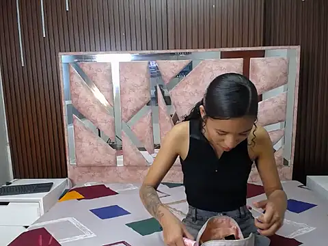 skiaracl202 online show from March 8, 2026, 2:59 am