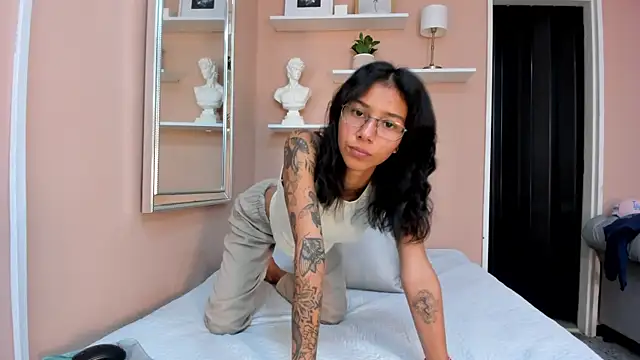 Kat 44 online show from April 7, 2026, 6:32 pm