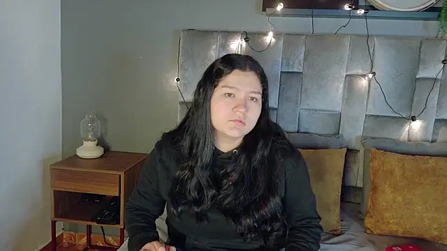 Snapshot of AmatistaSky__ chatting on June 10, 2026, 11:33 am AmatistaSky online show from June 10, 2026, 11:33 am