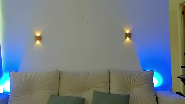 ALEJA R01 online show from March 9, 2026, 8:01 pm