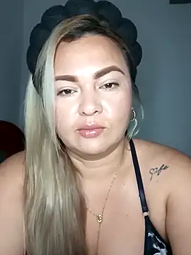 lucy estrr online show from March 10, 2026, 7:23 am