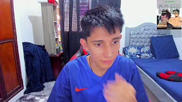 Snapshot of gomitaboy1 chatting on May 15, 2026, 7:34 pm gomitaboy1 online show from May 15, 2026, 7:34 pm