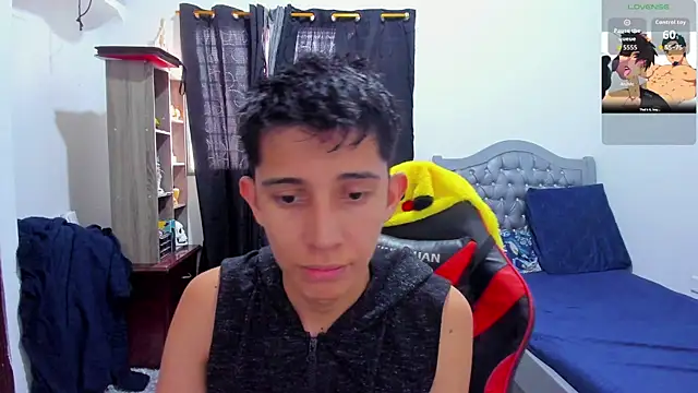 Snapshot of gomitaboy1 chatting on May 14, 2026, 6:49 pm gomitaboy1 online show from May 14, 2026, 6:49 pm