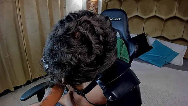 Emmet CollinsJS online show from April 11, 2026, 7:45 am