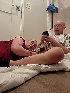 luckilyfound4 online show from April 8, 2026, 4:47 am