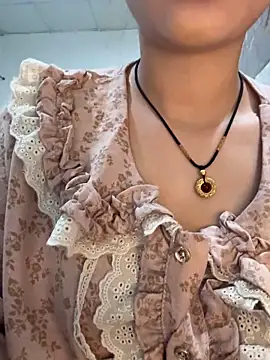 Xiaodou98 online show from March 5, 2026, 2:52 am