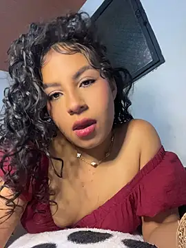 AmeliaAndersson online show from May 13, 2026, 7:26 am