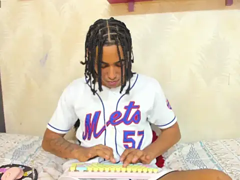 taylor bigdick18 online show from March 9, 2026, 10:13 pm