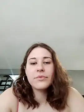 Snapshot of beluve_l chatting on March 30, 2026, 5:58 pm beluve l online show from March 30, 2026, 5:58 pm