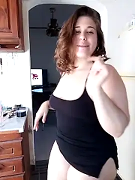 Snapshot of beluve_l chatting on April 18, 2026, 5:48 pm beluve l online show from April 18, 2026, 5:48 pm