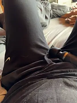 Snapshot of aleexii_s chatting on April 5, 2026, 10:22 am aleexii s online show from April 5, 2026, 10:22 am