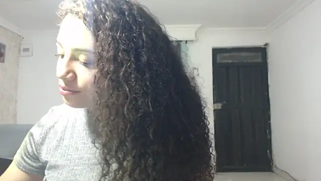 Snapshot of melany_montenegro chatting on April 4, 2026, 7:04 am melany montenegro online show from April 4, 2026, 7:04 am