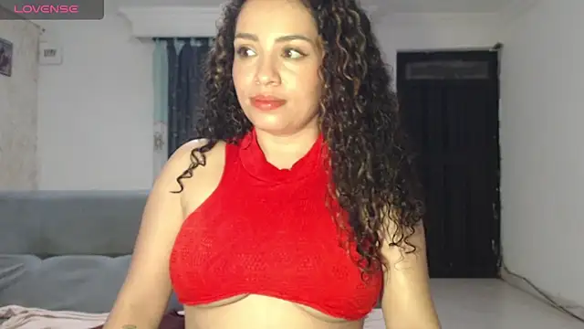 Snapshot of melany_montenegro chatting on May 13, 2026, 7:37 am melany montenegro online show from May 13, 2026, 7:37 am