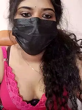 Snapshot of Sunitha28 chatting on April 27, 2026, 6:22 am Sunitha28 online show from April 27, 2026, 6:22 am