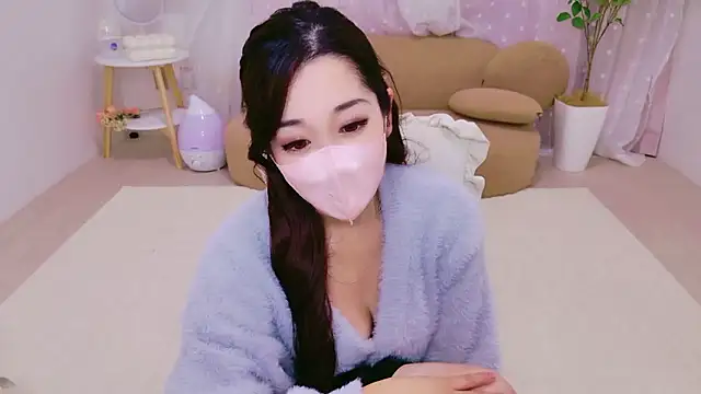 YURIKAsan  online show from April 1, 2026, 12:17 pm