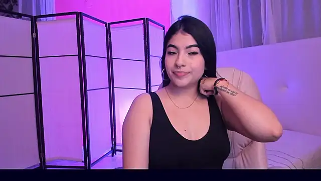 HannaLee333 online show from March 12, 2026, 12:05 am