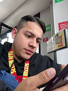 OliverTabordaa online show from March 24, 2026, 4:18 pm