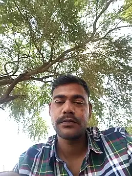 akshat234556 online show from March 29, 2026, 7:54 am