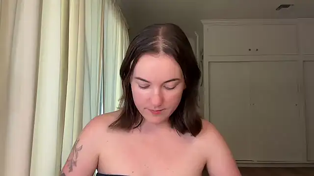 summerxo online show from June 30, 2026, 2:22 am