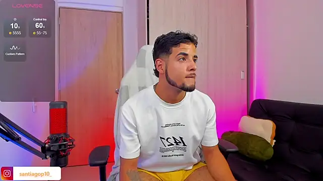 Alexx Lord online show from April 29, 2026, 2:27 am