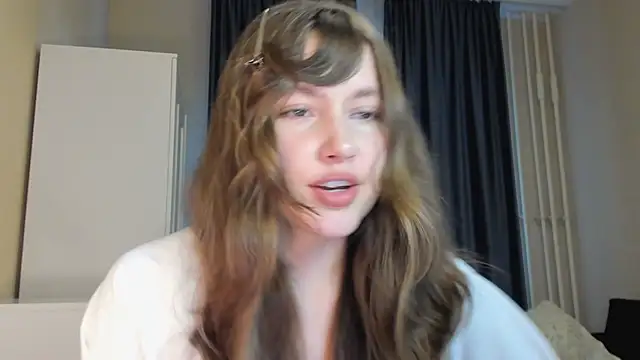 Snapshot of MaryannSofts chatting on June 25, 2026, 1:27 pm MaryannSofts online show from June 25, 2026, 1:27 pm