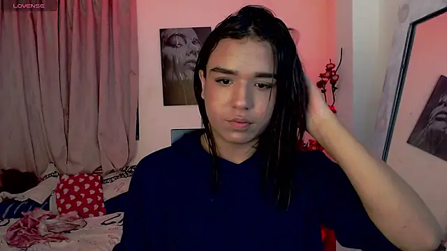 Candyy doll   online show from March 12, 2026, 9:24 am