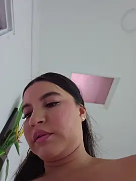 Pretty Julieta online show from July 23, 2026, 8:16 pm