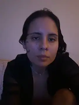 Snapshot of itstherealmina chatting on March 5, 2026, 8:44 am itstherealmina online show from March 5, 2026, 8:44 am