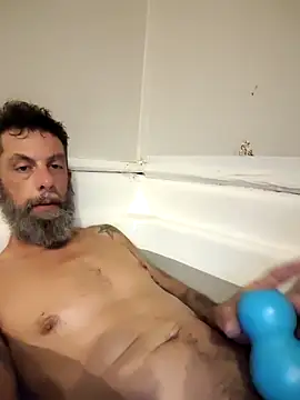 Snapshot of Hootie421 chatting on March 7, 2026, 4:52 am Hootie421 online show from March 7, 2026, 4:52 am