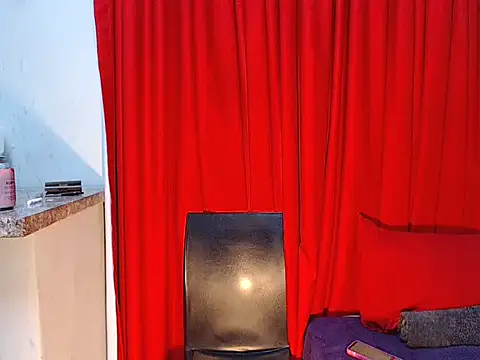 DarkDivva18 online show from May 11, 2026, 2:45 pm