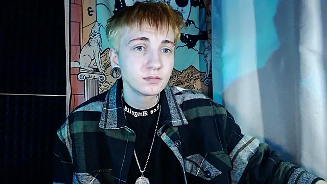 ray-taylorrr online show from March 13, 2026, 3:17 pm