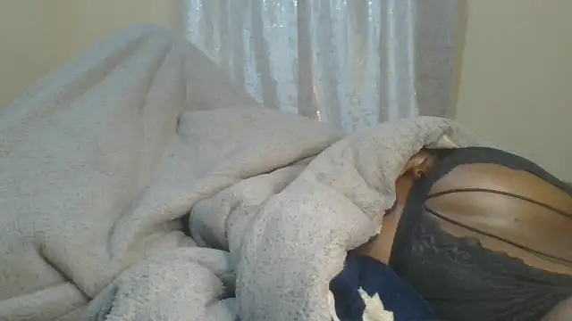 Snapshot of ndivhuwomuleya chatting on June 4, 2026, 2:38 am ndivhuwomuleya online show from June 4, 2026, 2:38 am