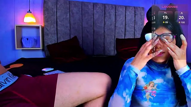 Zoe Axel1 online show from April 15, 2026, 7:51 pm