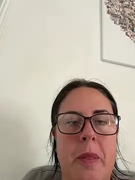 BunnyBallyX online show from June 18, 2026, 7:40 am