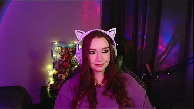 Celia Sensual  online show from May 15, 2026, 7:23 pm