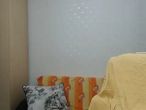 Snapshot of BlondEagleMuscle chatting on July 17, 2026, 8:50 pm BlondEagleMuscle online show from July 17, 2026, 8:50 pm