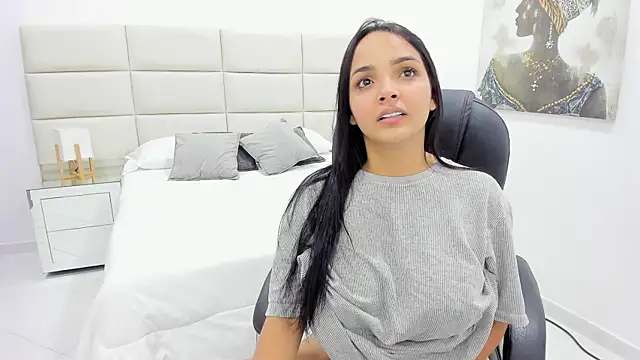 Chloelarsons online show from March 23, 2026, 11:48 pm