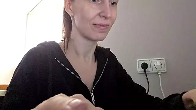 AnnaTight online show from April 28, 2026, 9:57 am