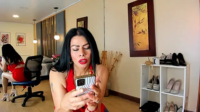 Snapshot of SofiiMontes chatting on June 13, 2026, 12:03 pm SofiiMontes online show from June 13, 2026, 12:03 pm