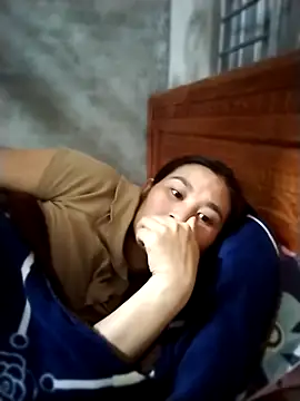 mylove-cute online show from April 4, 2026, 12:01 pm