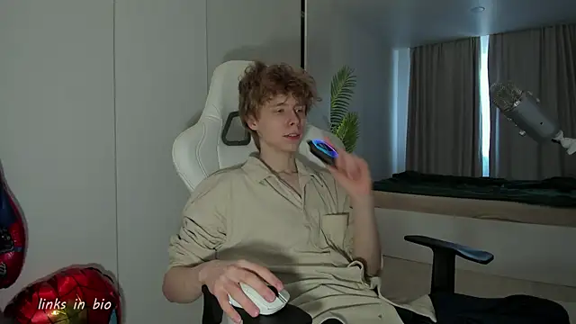 Wawesuc online show from April 1, 2026, 6:37 am