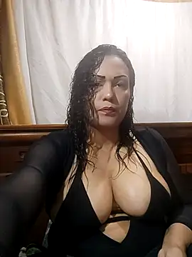 Snapshot of maroita chatting on May 19, 2026, 1:51 pm maroita online show from May 19, 2026, 1:51 pm