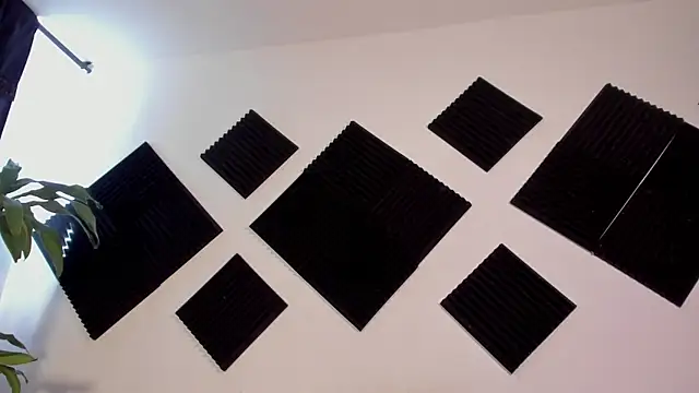 Emily Rousess online show from May 15, 2026, 7:23 pm