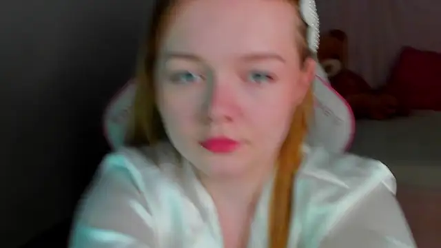 Snapshot of ElinaVale chatting on May 7, 2026, 4:10 pm ElinaVale online show from May 7, 2026, 4:10 pm